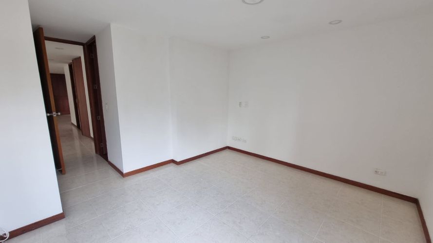 Apartamento de 3 alcobas en arriendo en Los Balsos, Medellín, 118 m² · foto 19 de 24
