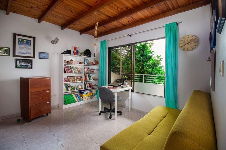 Casa de 10 alcobas en venta en Departamental, Cali, 508 m² · foto 18 de 19