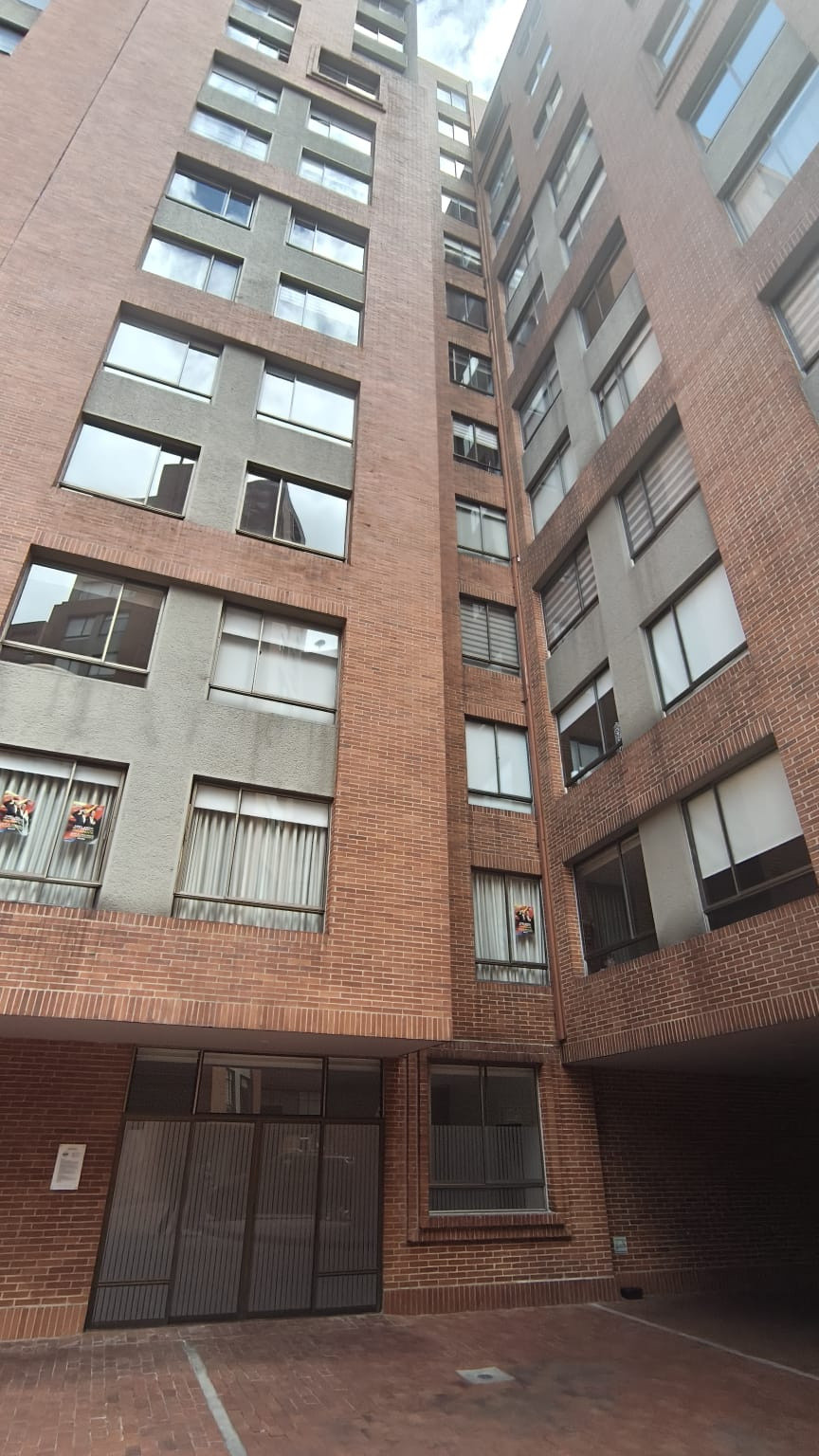 Apartamento en venta en Country Club, Bogotá · foto 3 de 14