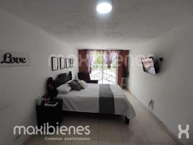 Casa en venta en Ditaires, Itagüí · foto 10 de 22