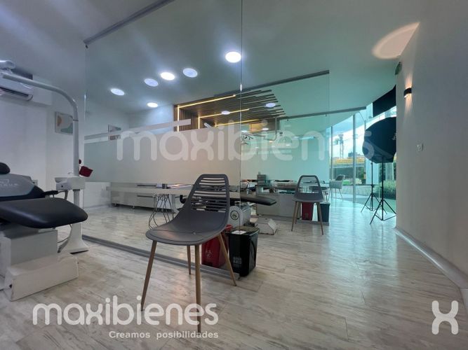 Local en arriendo en Los Balsos, Medellín, 73 m² · foto 6 de 9