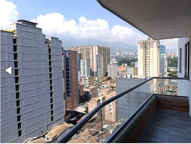 Apartamento de 3 alcobas en venta en Mayorca, Sabaneta, 91 m² · foto 2 de 12