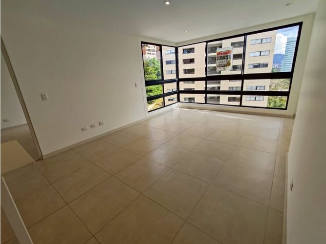 Apartamento de 2 alcobas en arriendo en Castropol, Medellín, 85 m² · foto 3 de 24