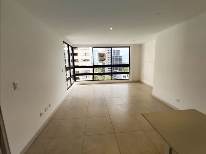 Apartamento de 2 alcobas en arriendo en Castropol, Medellín, 85 m² · foto 6 de 24