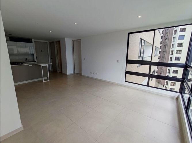 Apartamento de 2 alcobas en arriendo en Castropol, Medellín, 85 m² · foto 7 de 24