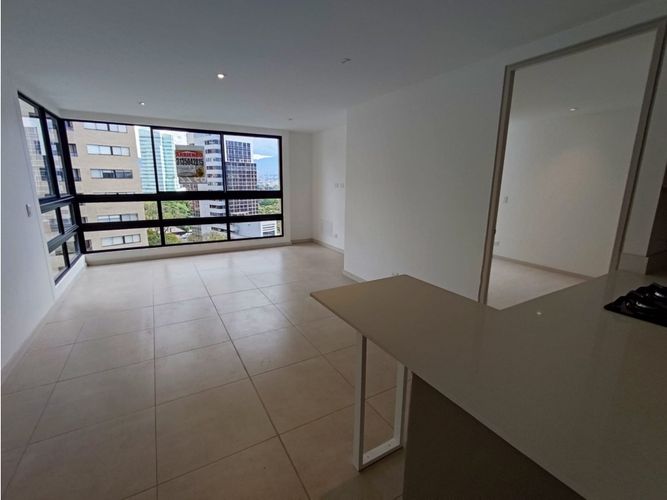 Apartamento de 2 alcobas en arriendo en Castropol, Medellín, 85 m² · foto 8 de 24