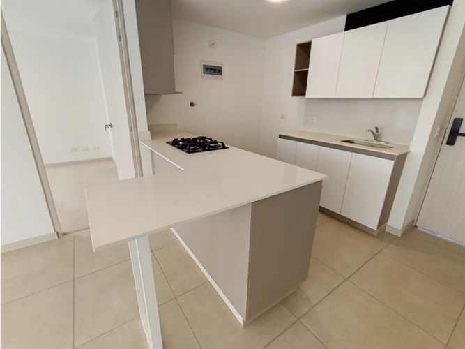 Apartamento de 2 alcobas en arriendo en Castropol, Medellín, 85 m² · foto 16 de 24