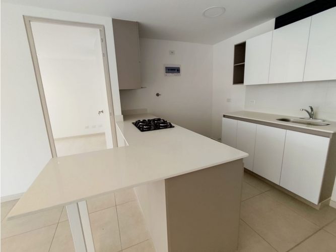 Apartamento de 2 alcobas en arriendo en Castropol, Medellín, 85 m² · foto 19 de 24