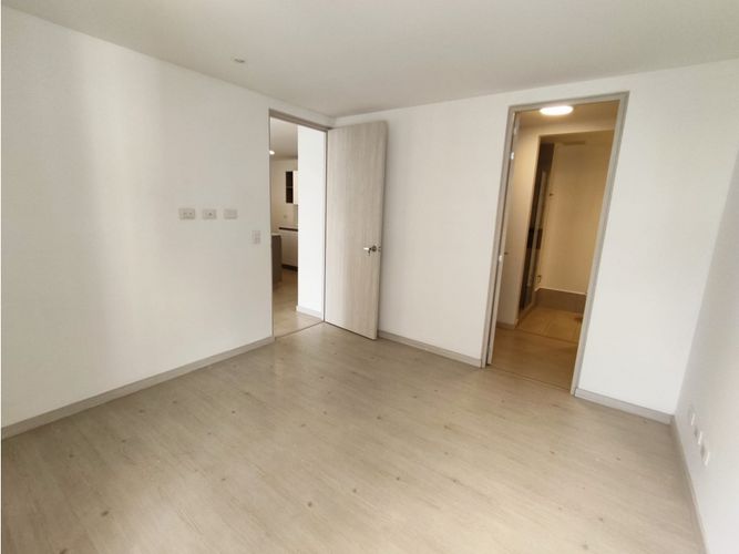 Apartamento de 2 alcobas en arriendo en Castropol, Medellín, 85 m² · foto 24 de 24