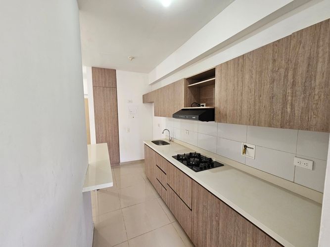 Apartamento de 3 alcobas en arriendo en Bello, 85 m² · foto 2 de 19