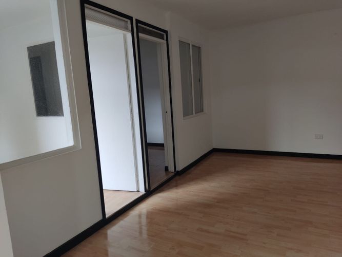 Apartamento de 2 alcobas en venta en Las Nieves, Bogotá, 56 m² · foto 4 de 7