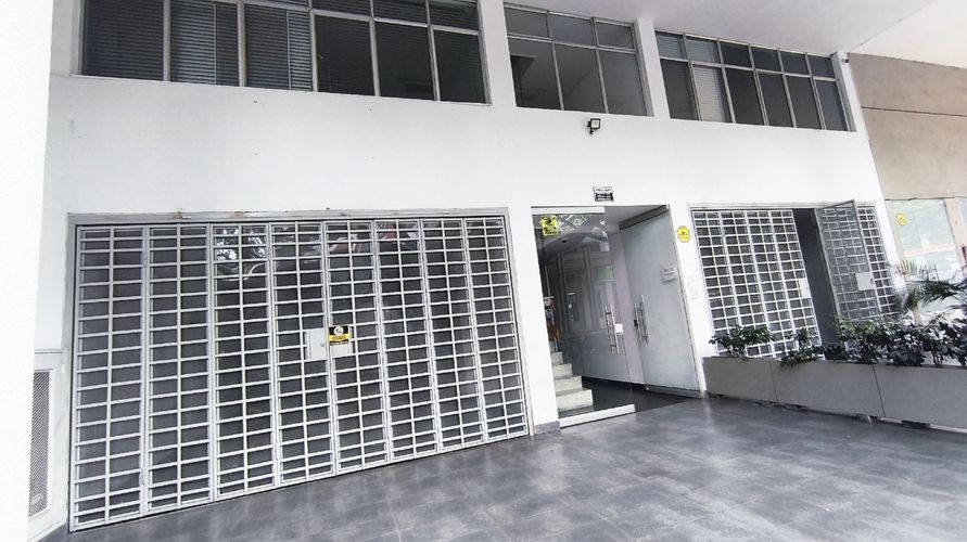 Edificio en venta en Santa Monica, Cali, 695 m² · foto 6 de 24