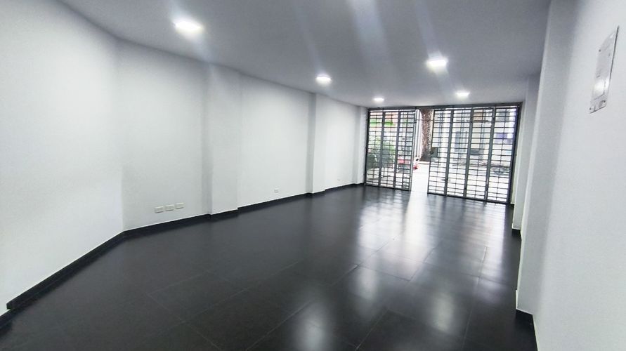 Edificio en venta en Santa Monica, Cali, 695 m² · foto 10 de 24