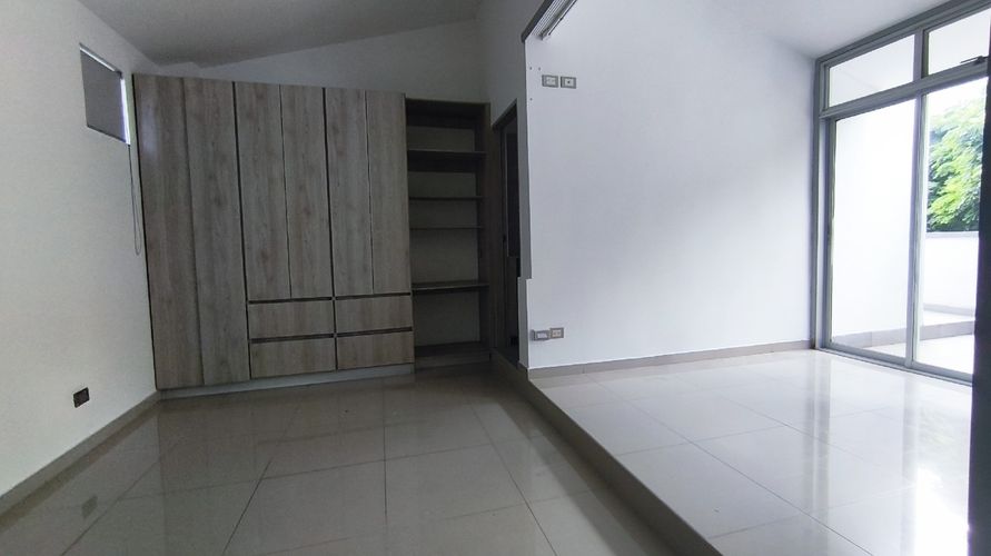 Edificio en venta en Santa Monica, Cali, 695 m² · foto 13 de 24