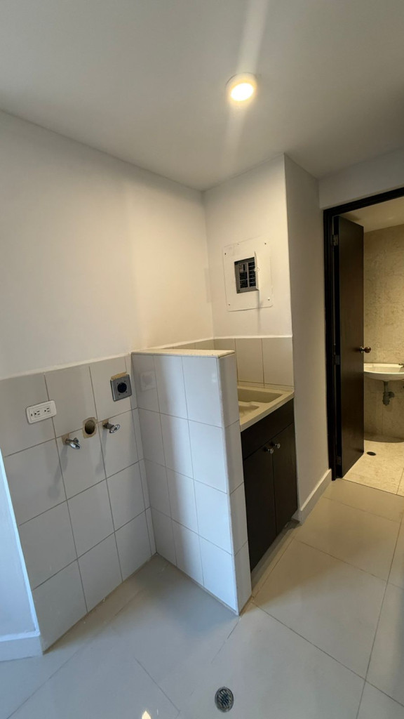 Apartamento en venta en Castropol, Medellín · foto 8 de 17
