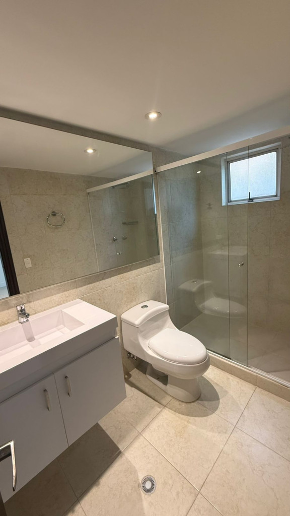 Apartamento en venta en Castropol, Medellín · foto 9 de 17