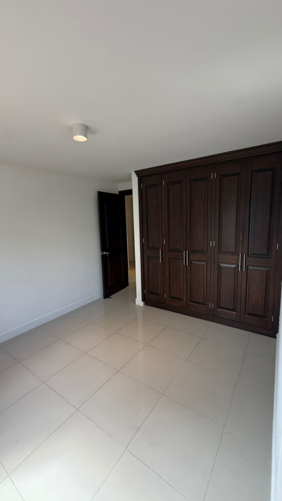 Apartamento en venta en Castropol, Medellín · foto 12 de 17
