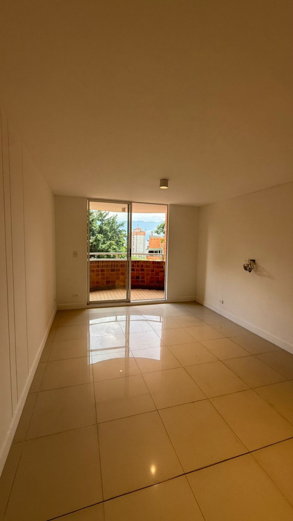 Apartamento en venta en Castropol, Medellín · foto 14 de 17