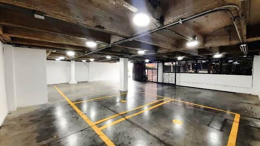 Local en venta en Granada, Cali, 310 m² · foto 18 de 24