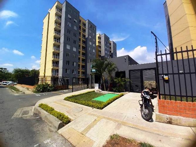 Apartamento de 3 alcobas en venta en Colinas Del Norte, Yumbo, 63 m² · foto 14 de 24