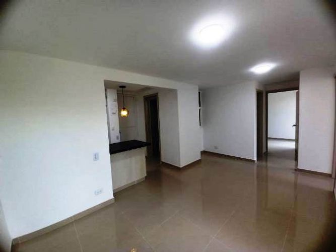Apartamento de 3 alcobas en venta en Colinas Del Norte, Yumbo, 63 m² · foto 15 de 24