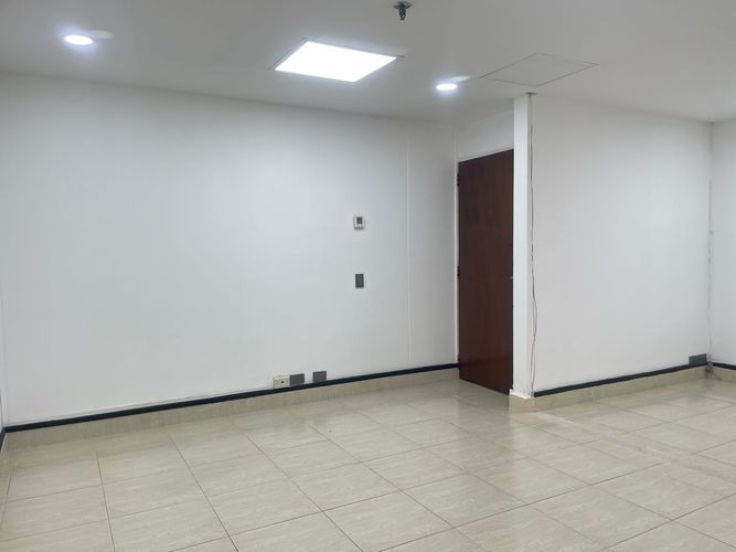 Oficina en arriendo en El Poblado, Medellín, 65 m² · foto 12 de 15