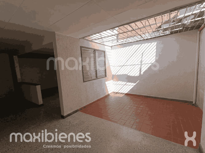 Apartamento de 6 alcobas en arriendo en El Nogal- Los Almendros, Medellín, 520 m² · foto 3 de 24