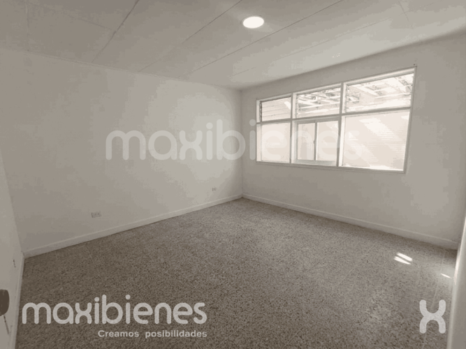 Apartamento de 6 alcobas en arriendo en El Nogal- Los Almendros, Medellín, 520 m² · foto 7 de 24