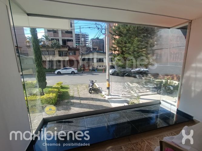 Apartamento de 6 alcobas en arriendo en El Nogal- Los Almendros, Medellín, 520 m² · foto 9 de 24