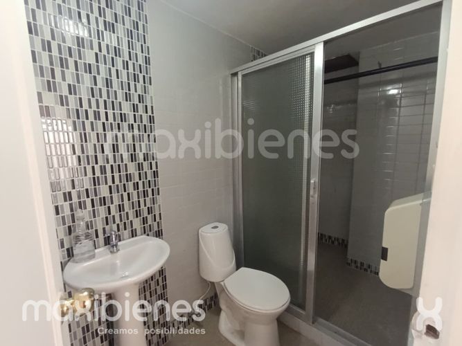 Apartamento de 6 alcobas en arriendo en El Nogal- Los Almendros, Medellín, 520 m² · foto 11 de 24
