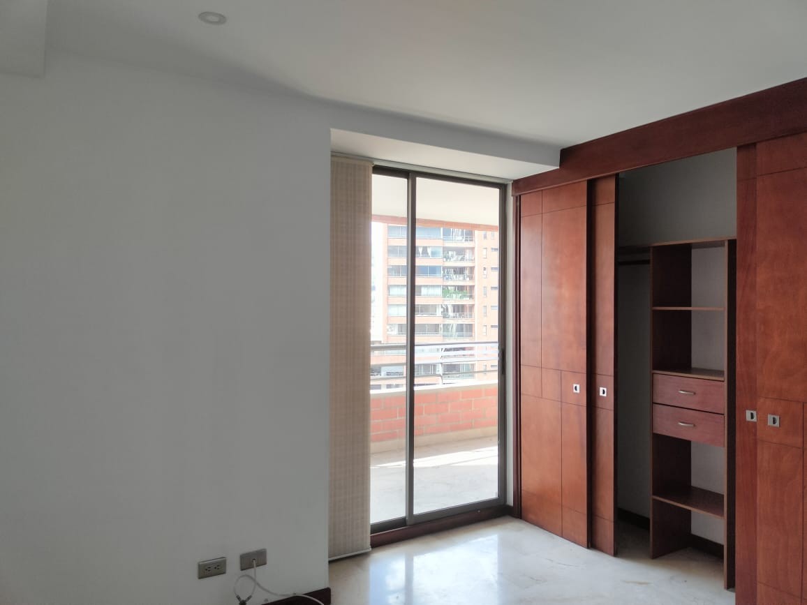 Apartamento en arriendo en El Poblado, Medellín · foto 11 de 17