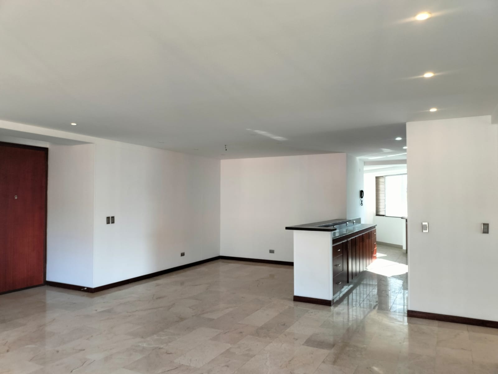 Apartamento en arriendo en El Poblado, Medellín · foto 10 de 17