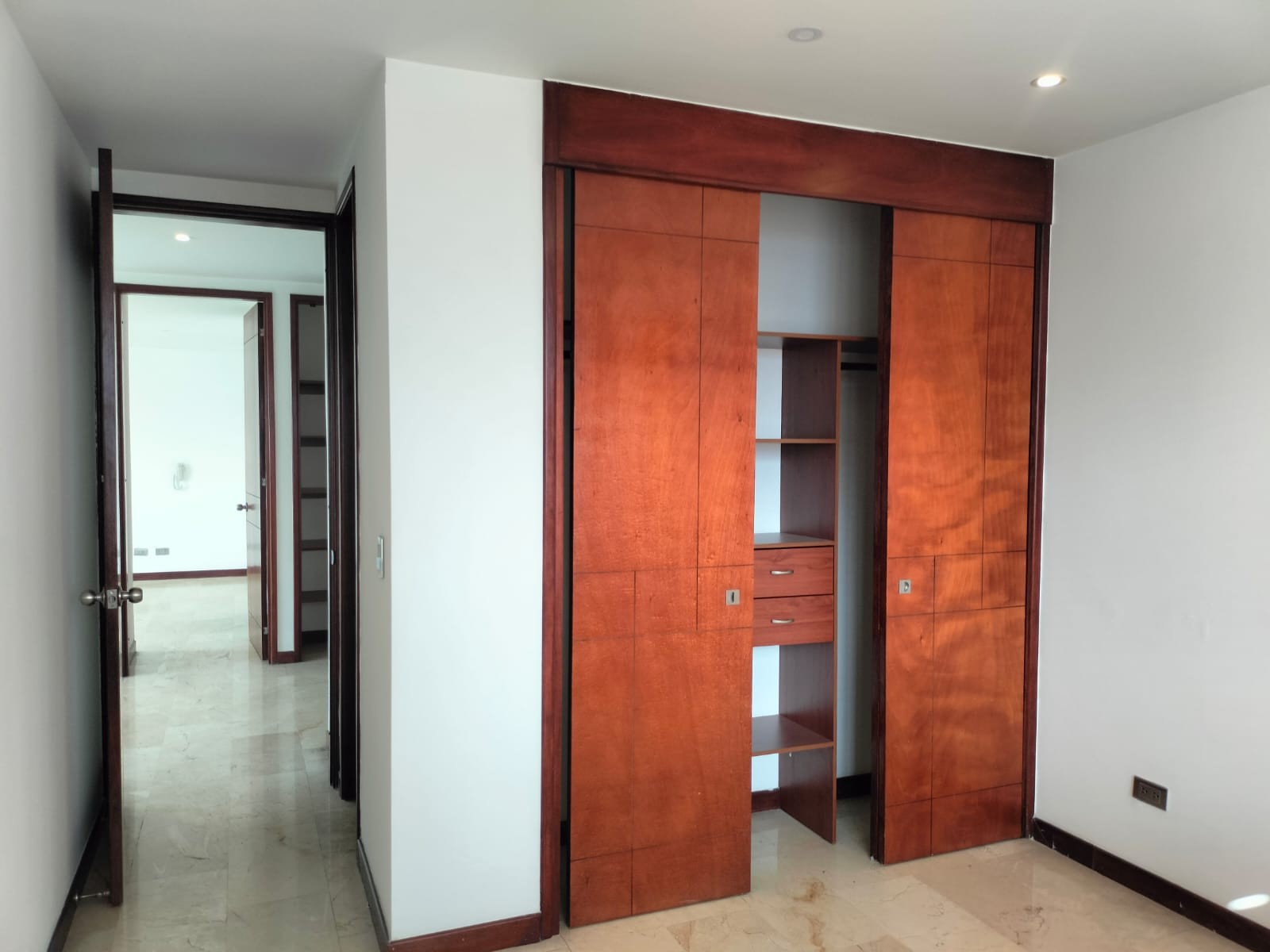 Apartamento en arriendo en El Poblado, Medellín · foto 12 de 17