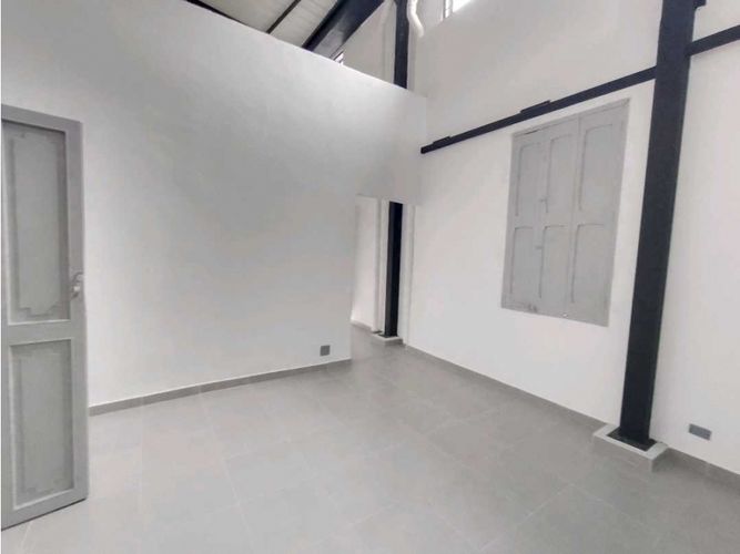 Local en arriendo en Bombona No.1, Medellín, 400 m² · foto 6 de 24
