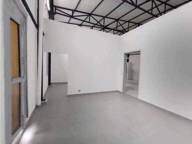 Local en arriendo en Bombona No.1, Medellín, 400 m² · foto 16 de 24