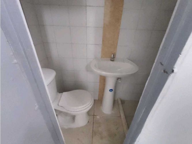 Local en arriendo en Bombona No.1, Medellín, 400 m² · foto 19 de 24