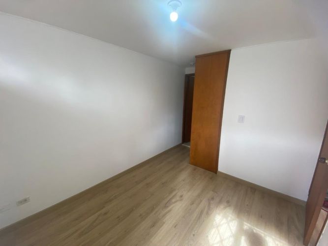 Apartaestudio en venta en La Calleja, Bogotá, 46 m² · foto 13 de 17