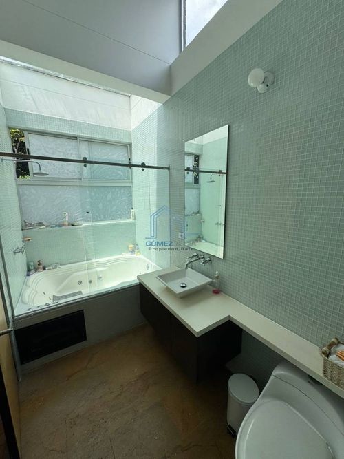 Casa de 4 alcobas en venta en Loma Del Esmeraldal, Medellín, 354 m² · foto 12 de 24
