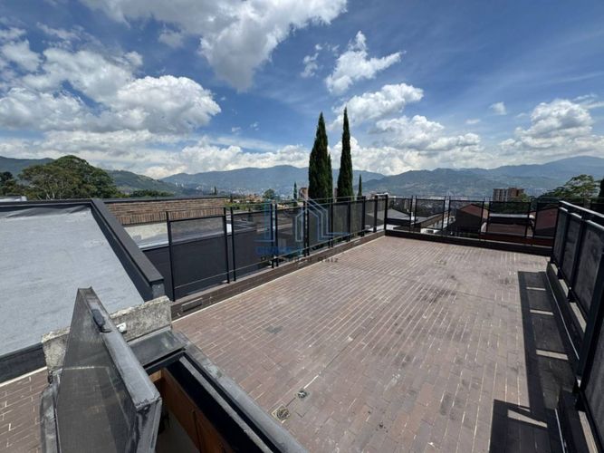 Casa de 4 alcobas en venta en Loma Del Esmeraldal, Medellín, 354 m² · foto 22 de 24