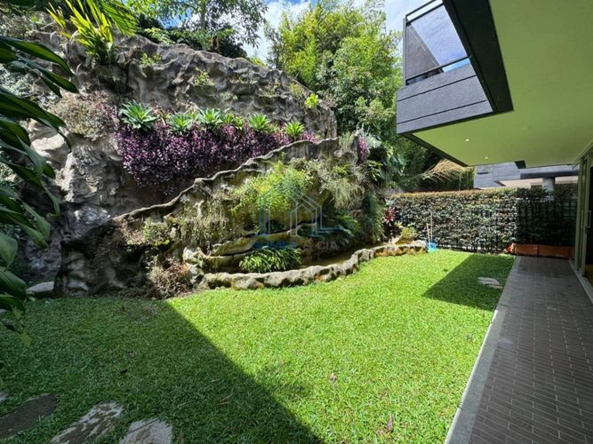 Casa de 4 alcobas en venta en Loma Del Esmeraldal, Medellín, 354 m² · foto 23 de 24