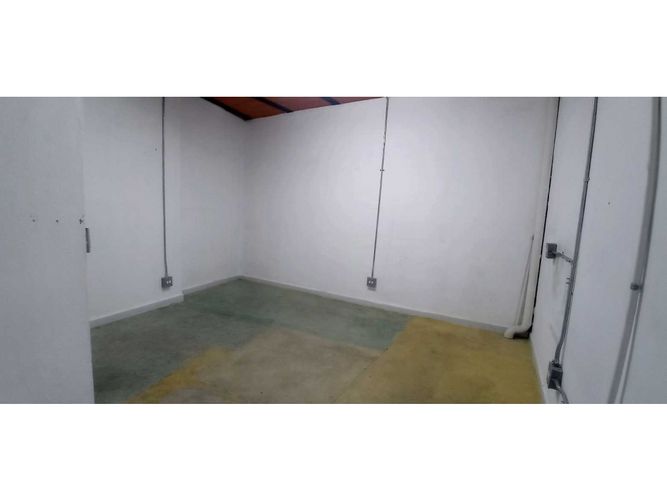 Local en arriendo en Manchester, Bello, 150 m² · foto 5 de 6