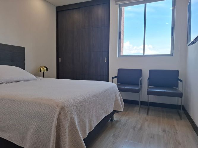 Apartamento de 2 alcobas en arriendo en El Poblado, Medellín, 130 m² · foto 17 de 20