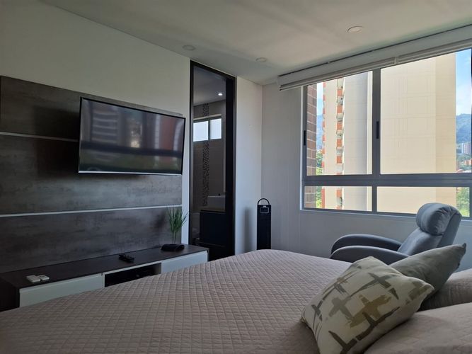 Apartamento de 2 alcobas en arriendo en El Poblado, Medellín, 130 m² · foto 15 de 20