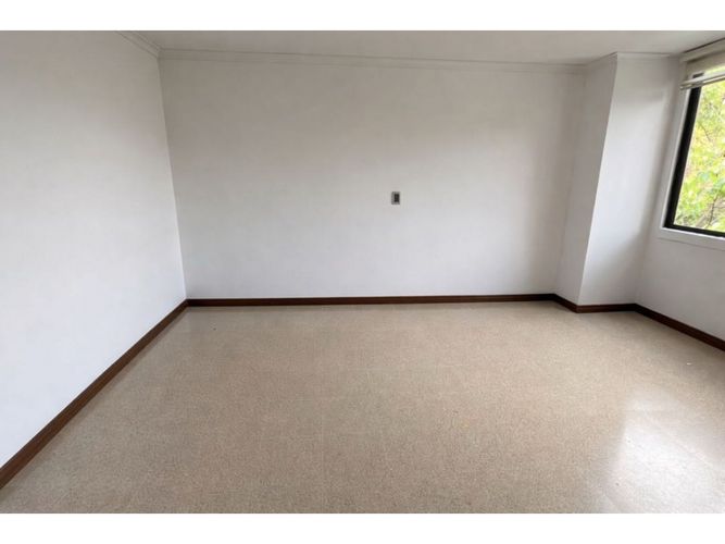 Apartamento de 4 alcobas en arriendo en La Florida, Medellín, 136 m² · foto 7 de 24