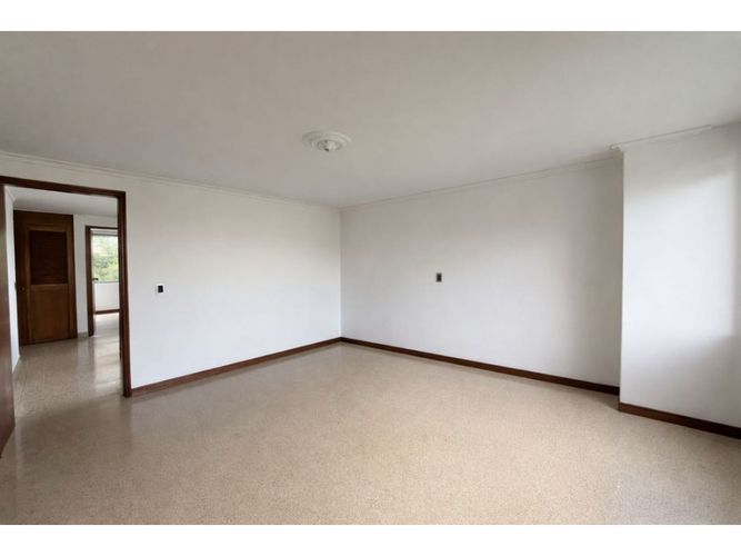 Apartamento de 4 alcobas en arriendo en La Florida, Medellín, 136 m² · foto 10 de 24