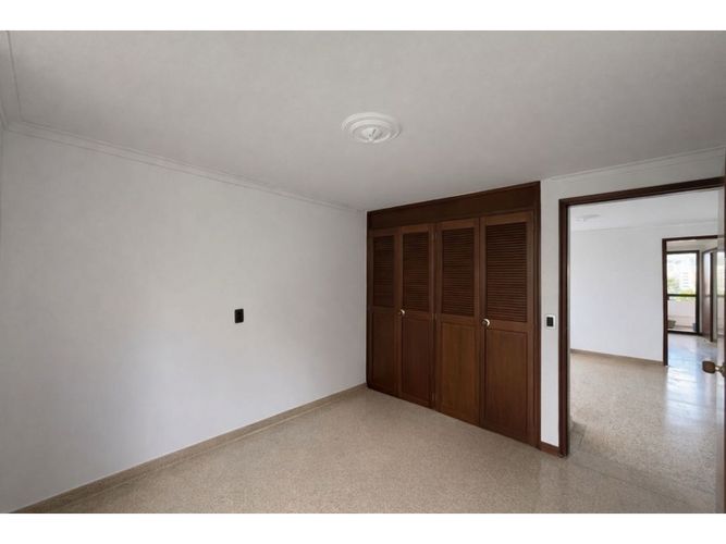 Apartamento de 4 alcobas en arriendo en La Florida, Medellín, 136 m² · foto 15 de 24