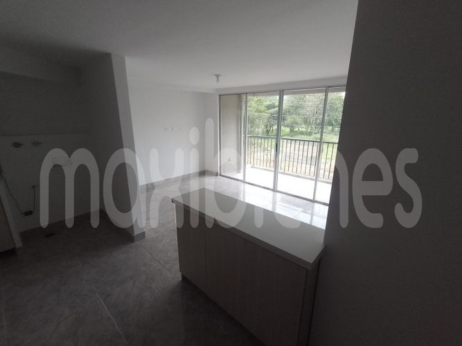 Apartamento de 3 alcobas en arriendo en Simon Bolivar Sb (Centro), Copacabana, 64 m² · foto 3 de 14