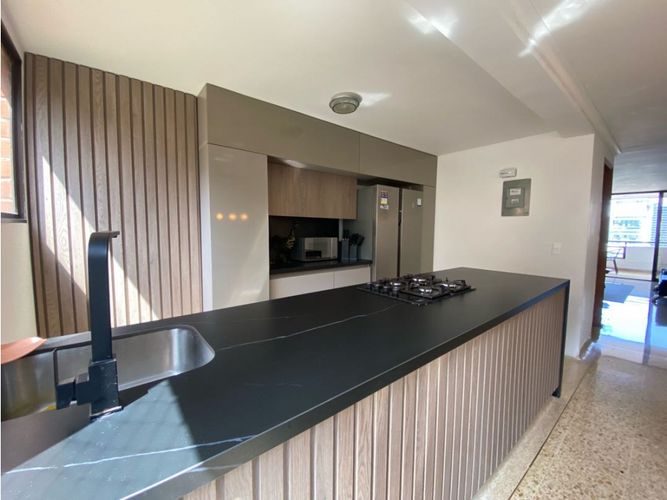Apartamento de 3 alcobas en arriendo en Alejandría, Medellín, 120 m² · foto 2 de 23