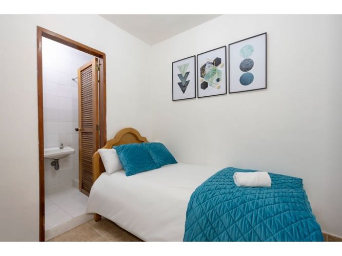 Casa de 5 alcobas en arriendo en Los Balsos, Medellín, 425 m² · foto 14 de 24