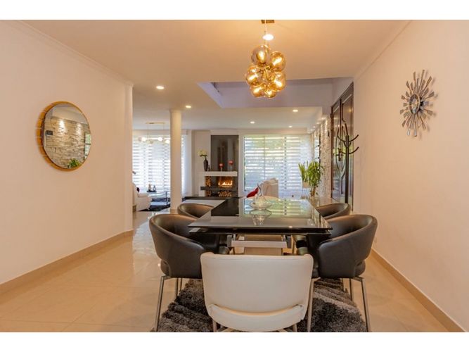 Casa de 5 alcobas en arriendo en Los Balsos, Medellín, 425 m² · foto 24 de 24